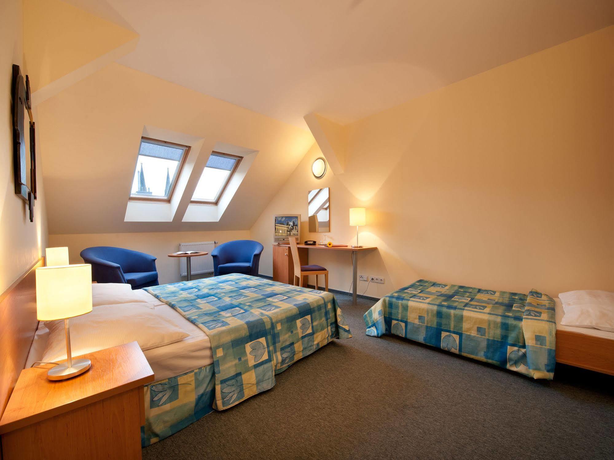 Ea Tosca 3* Praga